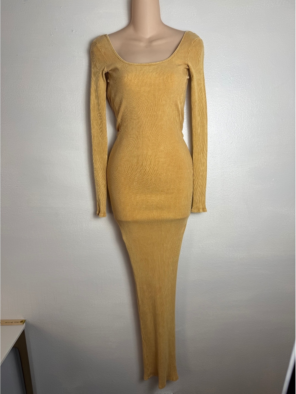 Fashion Nova XS Mustard Ribbed Open Back Long Sleeve Bodycon Maxi Dress